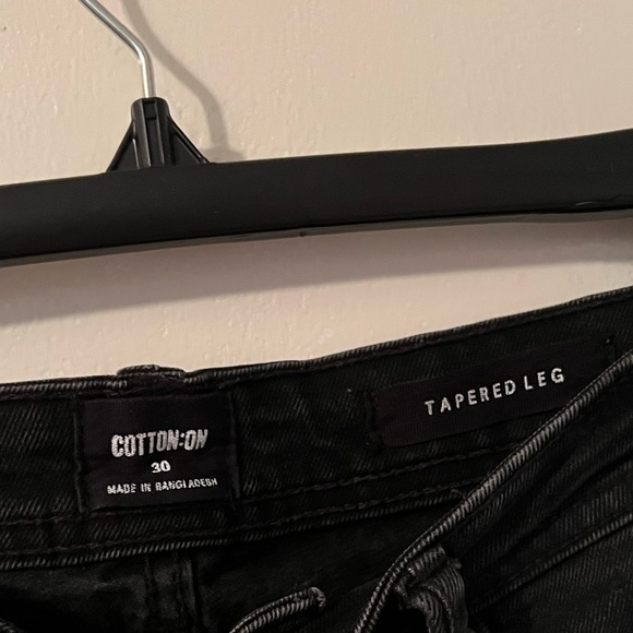 Cotton On Black Tapered Jeans. Size 30 - Picture 2 of 3